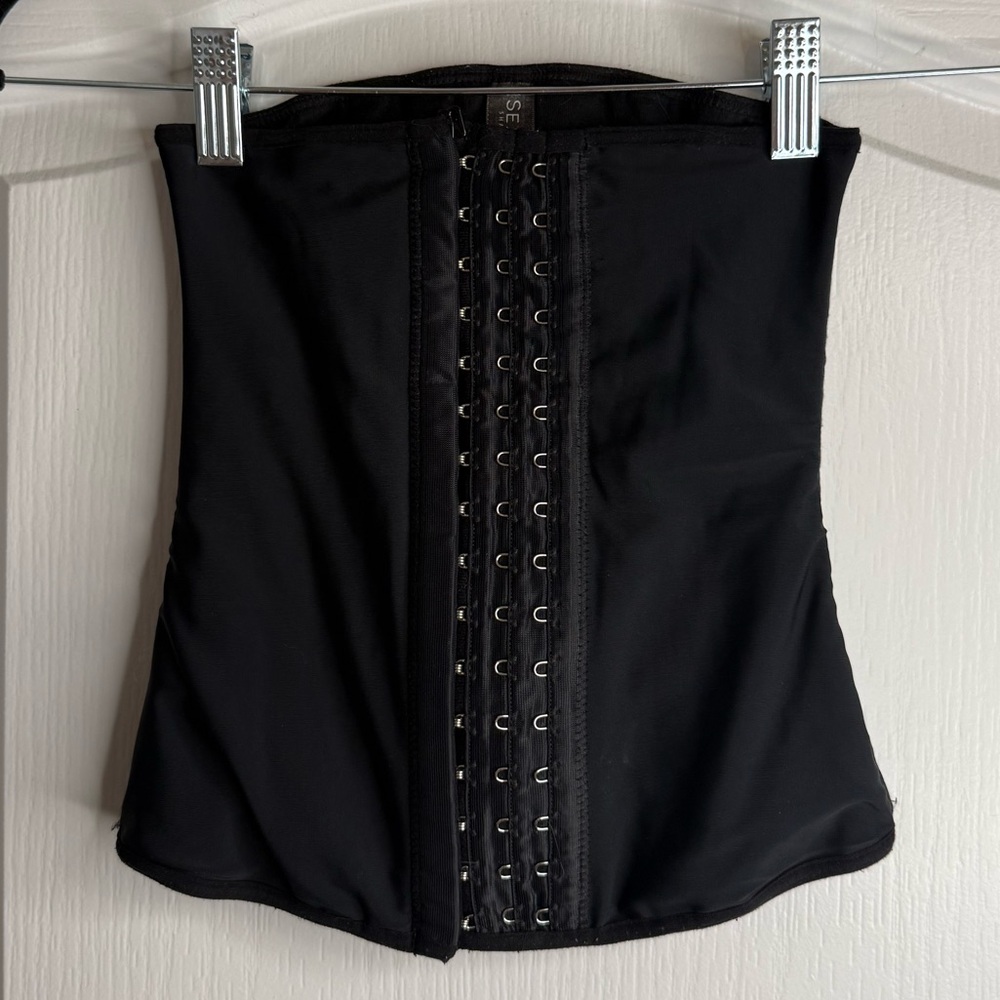 Waist Trainer in Black